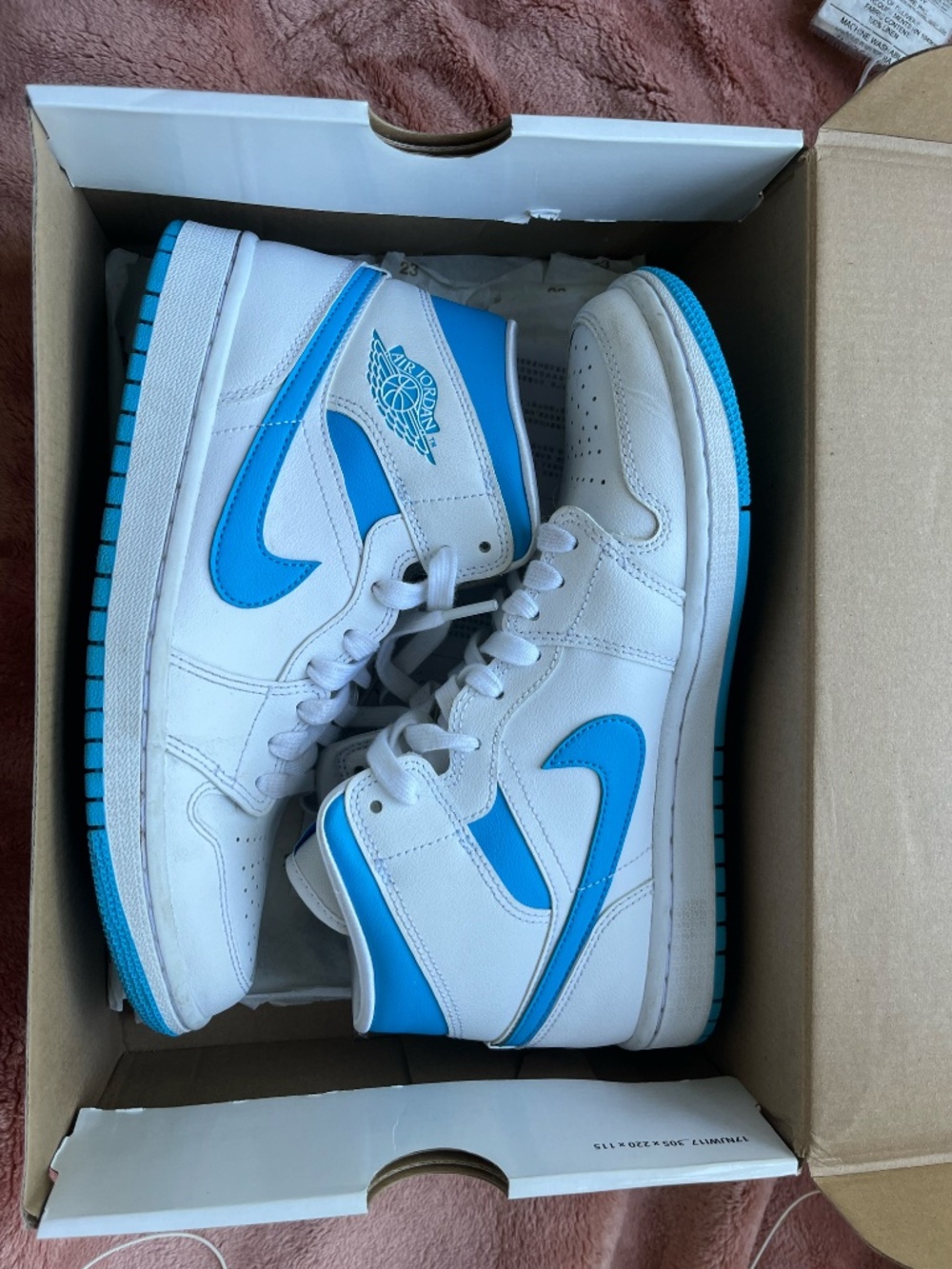 Nike Air Jordans Caroline Blue Size 8.5